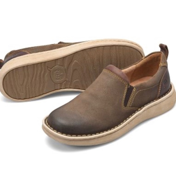Dalton is the newest iconic Børn slip on, designed for ultimate flexibility. - Picture 2 of 8